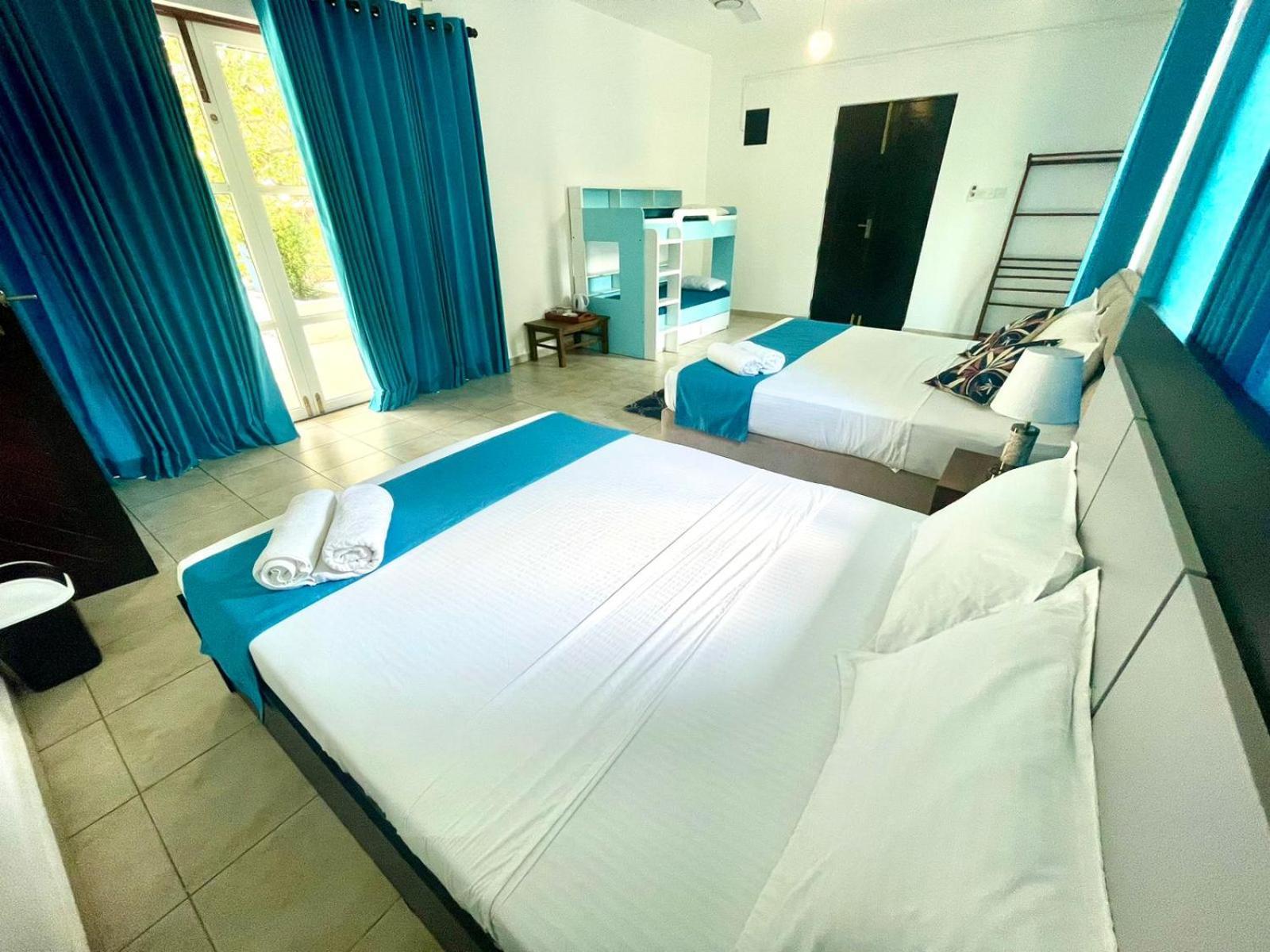 Hotel One Sixty Dehiwala-Mont Lavinia Extérieur photo