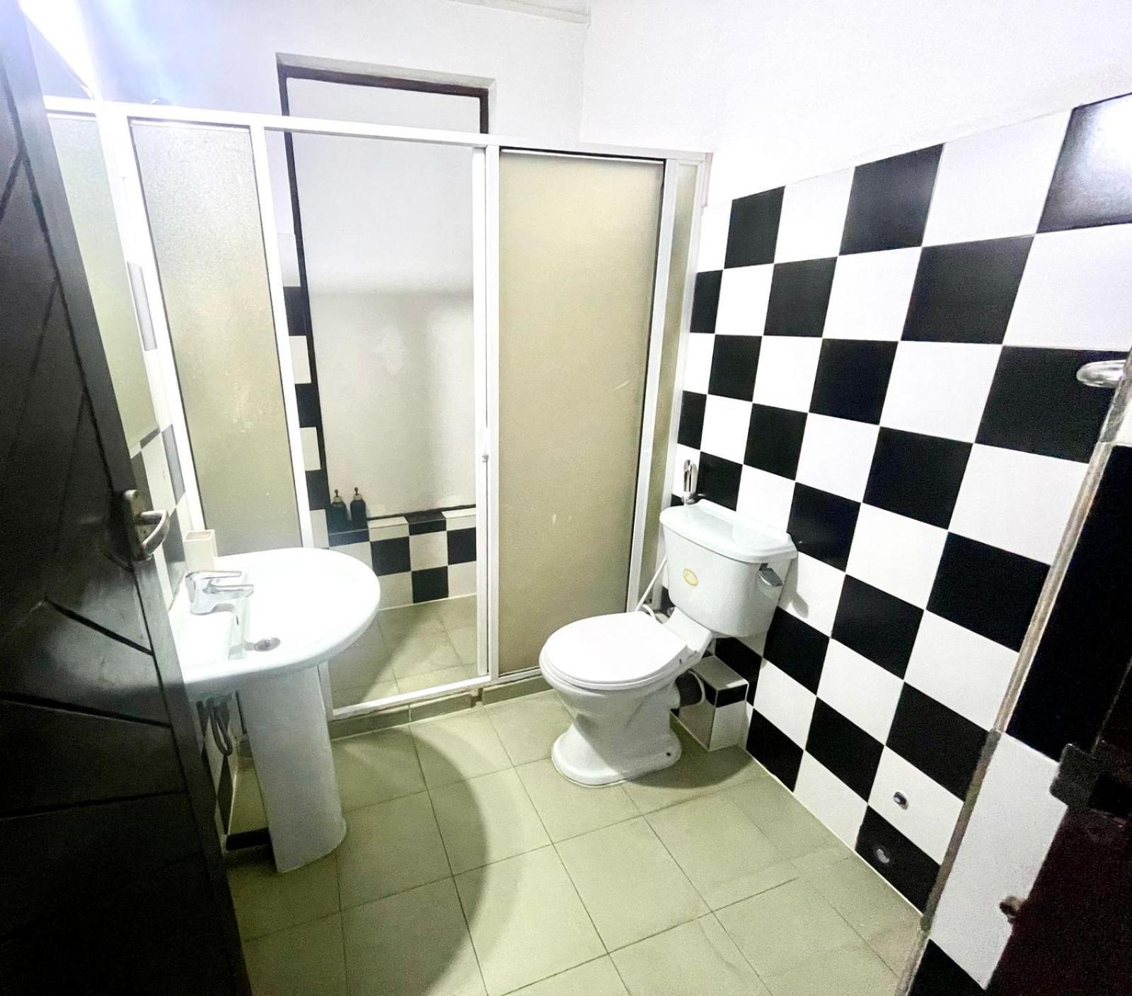 Hotel One Sixty Dehiwala-Mont Lavinia Extérieur photo